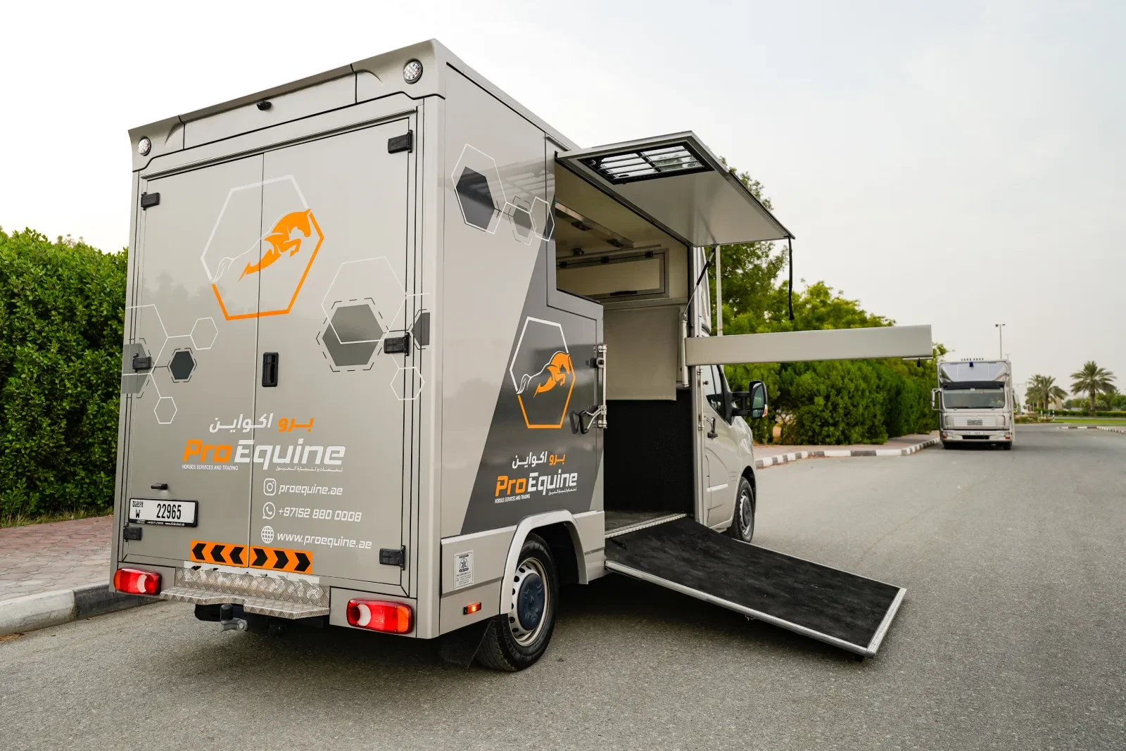 Small ProEquine horse truck 9